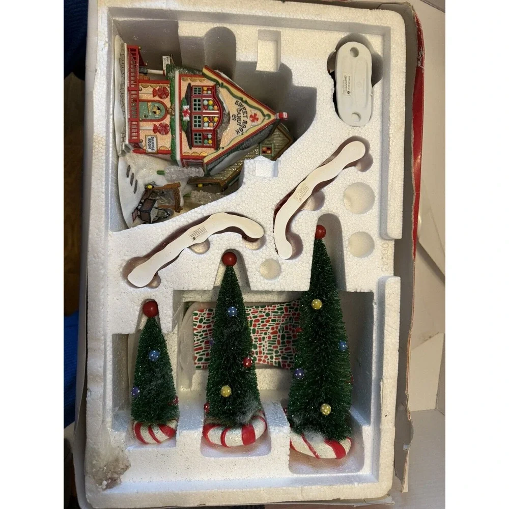 Department 56‎ Sweet Rock Candy Co Complete North Pole Series 56725 w Candy Road - Picture 8 of 16